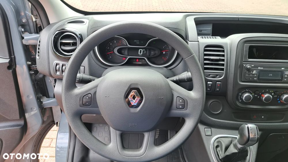 Renault Trafic - 22