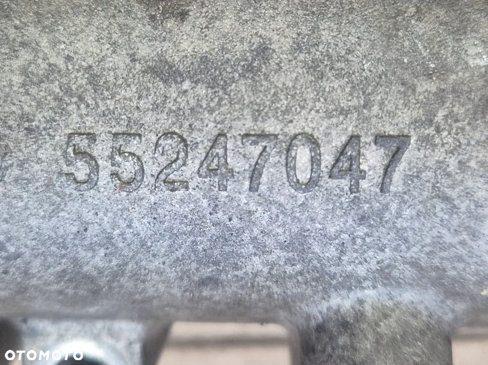 POKRYWA GŁOWICY WAŁKI ROZRZĄDU  OPEL COMBO D FIAT DOBLO 2 II 10-17r. 1.6 CDTI  EURO 4, 5 - 3