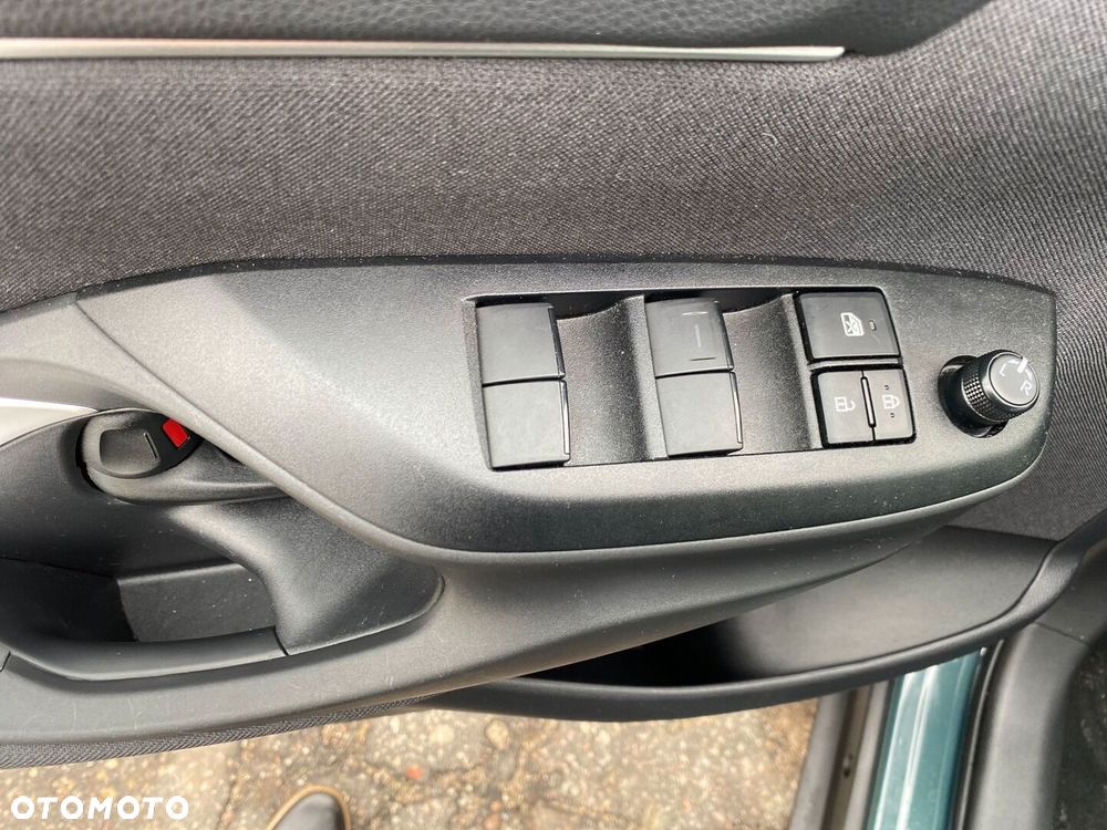 Toyota Yaris Cross Hybrid 1.5 Comfort - 20