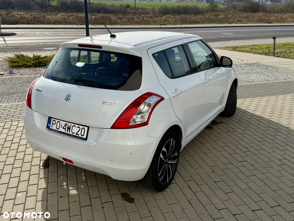 Suzuki Swift - 4