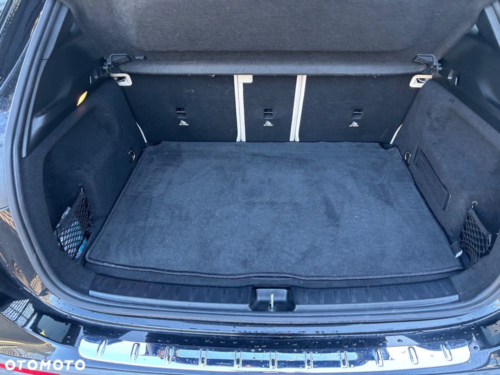 Mercedes-Benz GLA 250 8G-DCT Style - 22