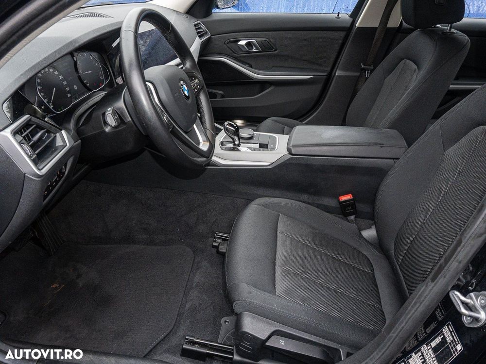 BMW 3 Series 2022 — imagine 6