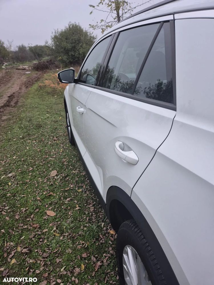 Volkswagen T-Roc 1.5 TSI Design - 23