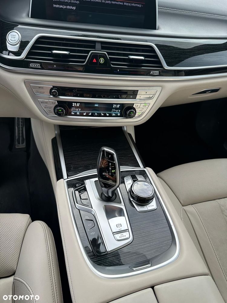 BMW Seria 7 740d xDrive mHEV sport - 12