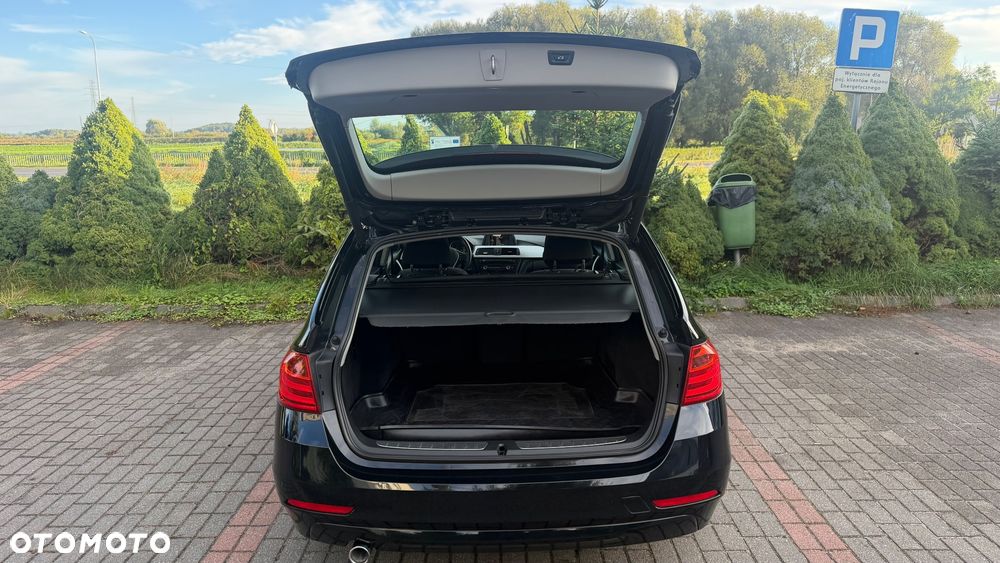 BMW Seria 3 320d - 28