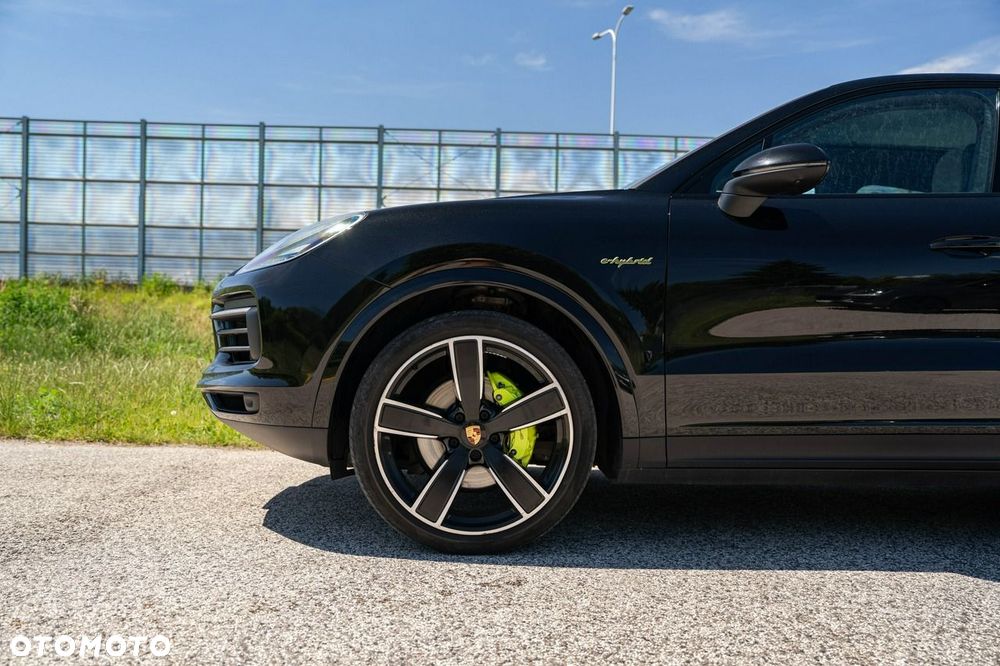 Porsche Cayenne - 12