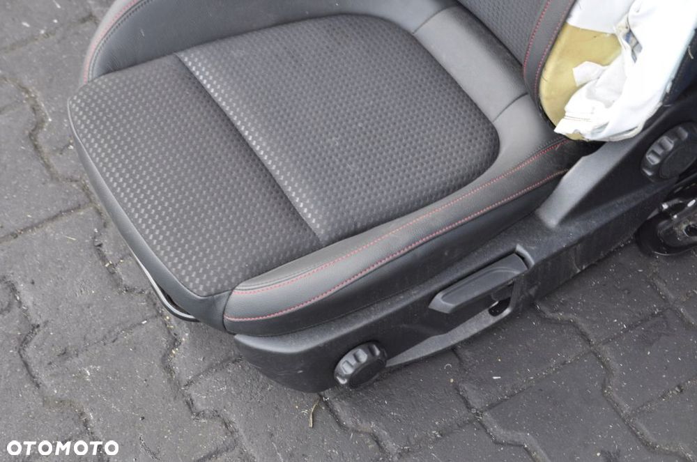 FORD FOCUS MK4 KOMBI ST FOTELE GRZANE PÓŁSKÓRA - 6