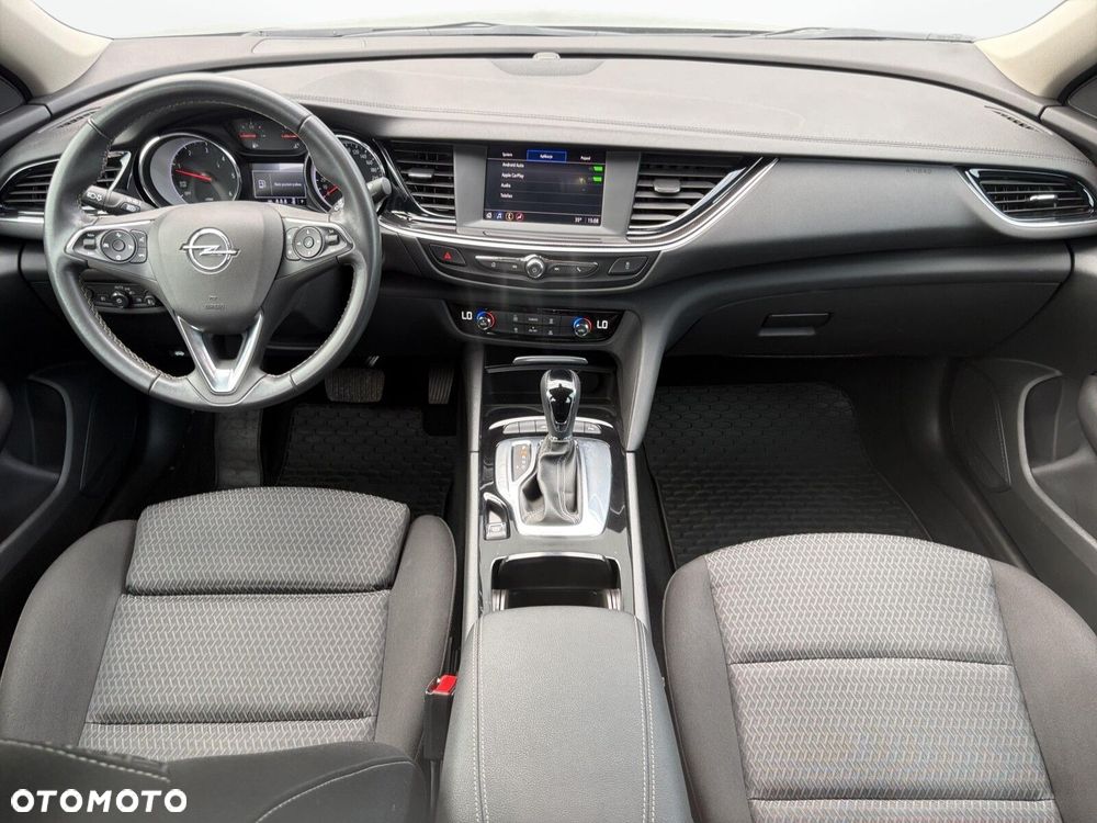 Opel Insignia - 11