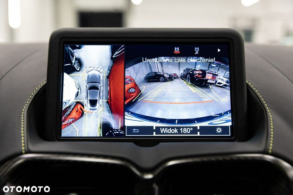 Aston Martin Vantage - 40