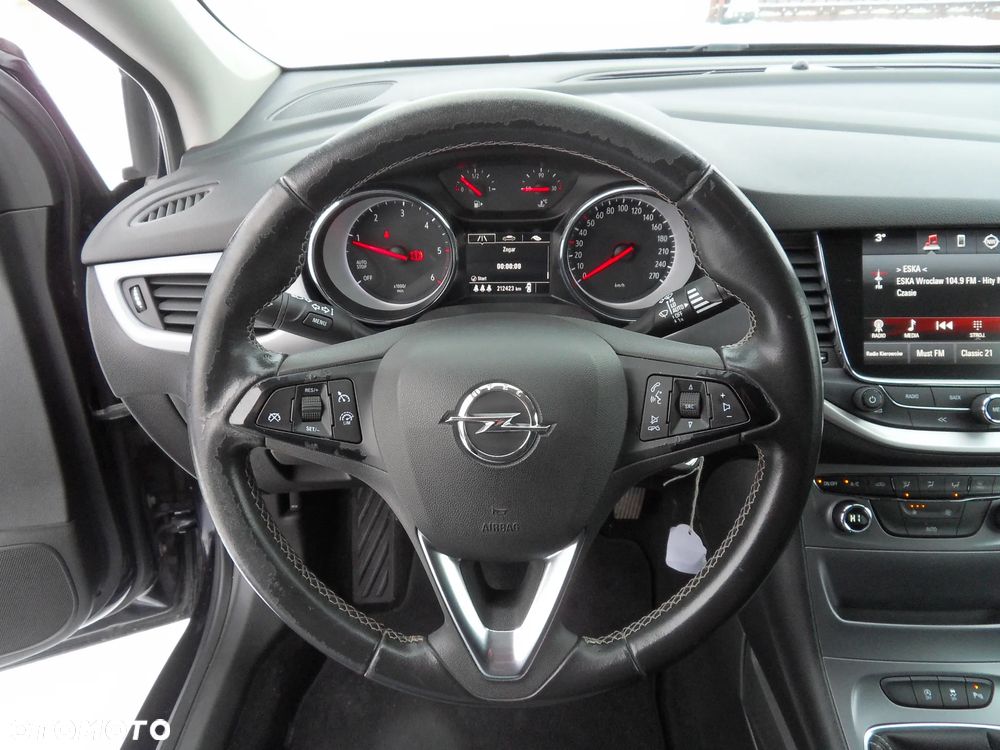 Opel Astra 1.6 D Start/Stop Innovation - 17