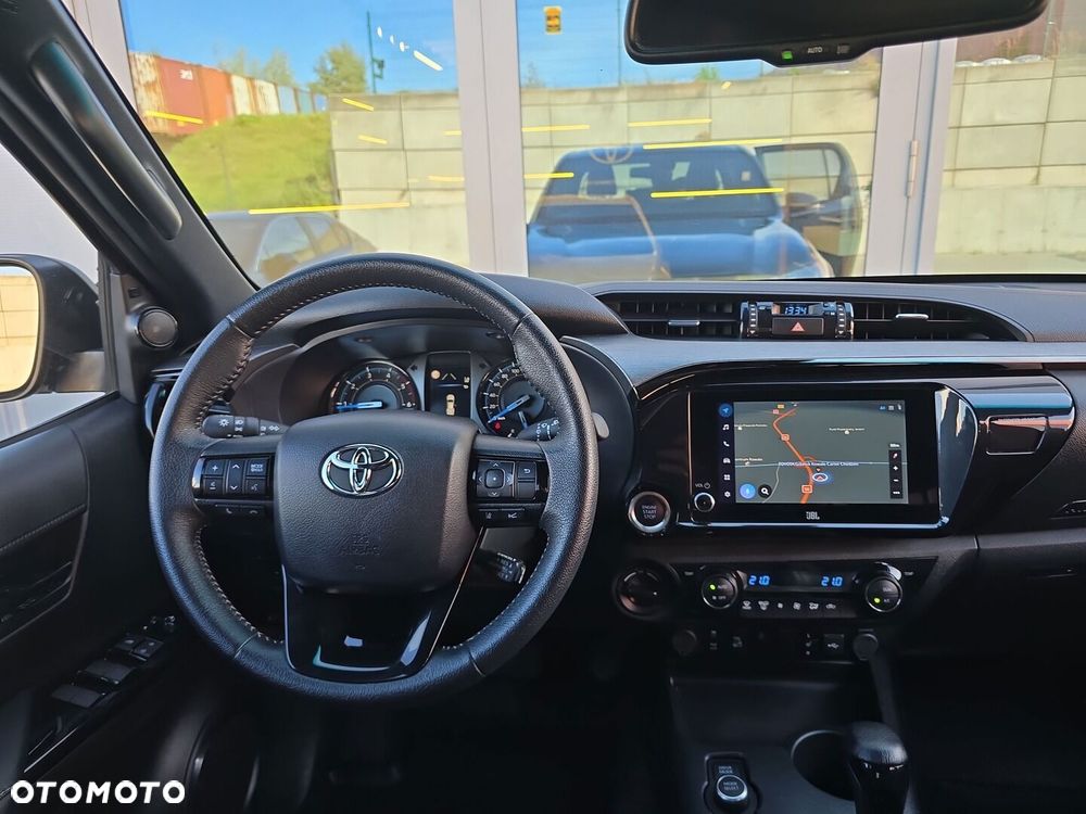 Toyota Hilux 2.8 D-4D mHEV Double Cab Invincible 4x4 - 17