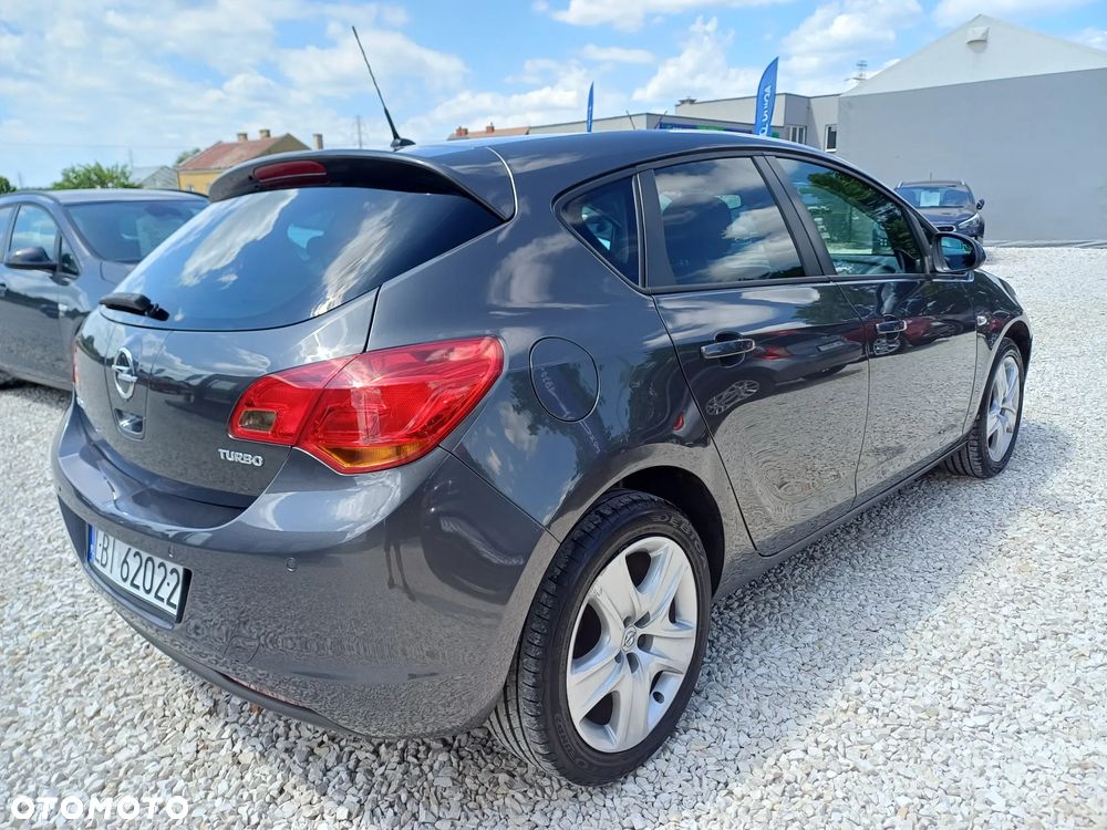 Opel Astra 1.4 Turbo - 15