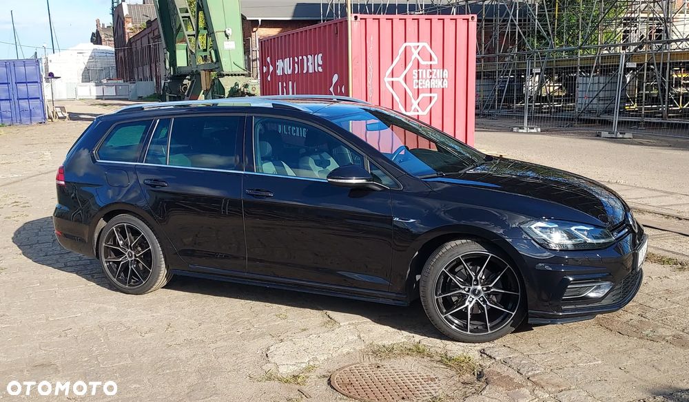 Volkswagen Golf - 2