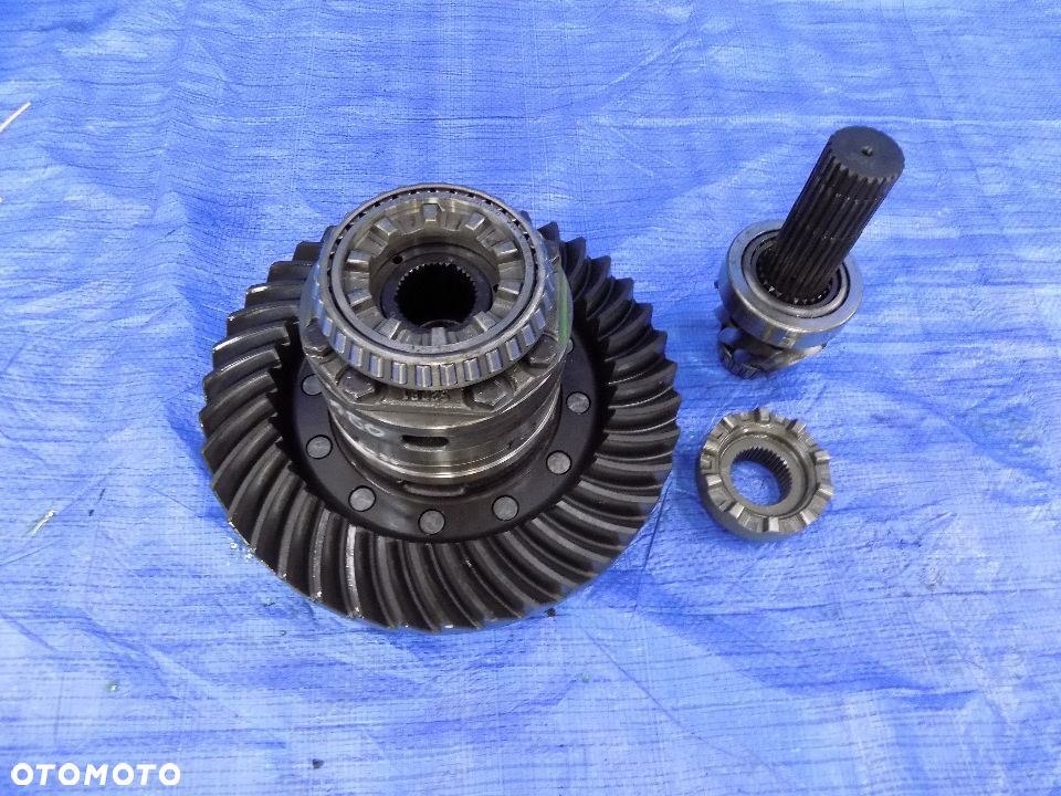 dyferencjał wałek ataku 39/8 3795455h4 claas arion 420 - 1