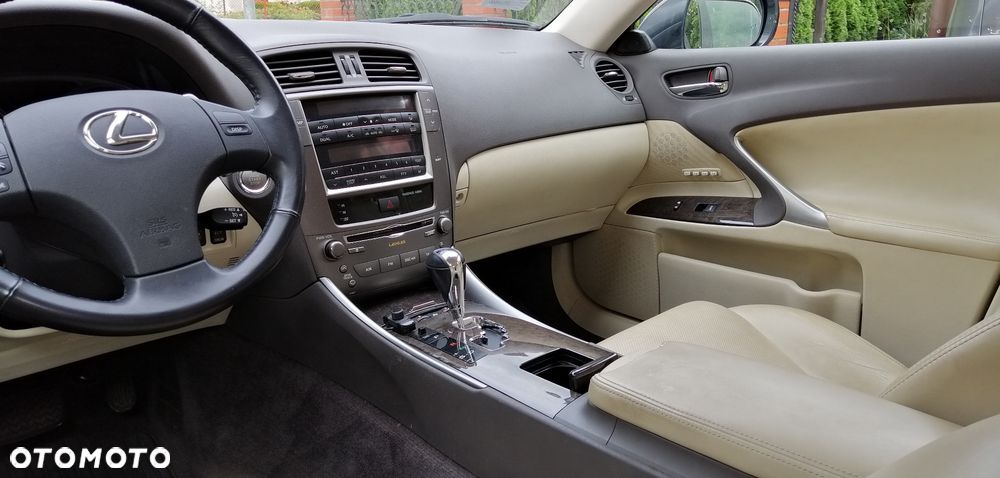 Lexus IS 250 Prestige - 2