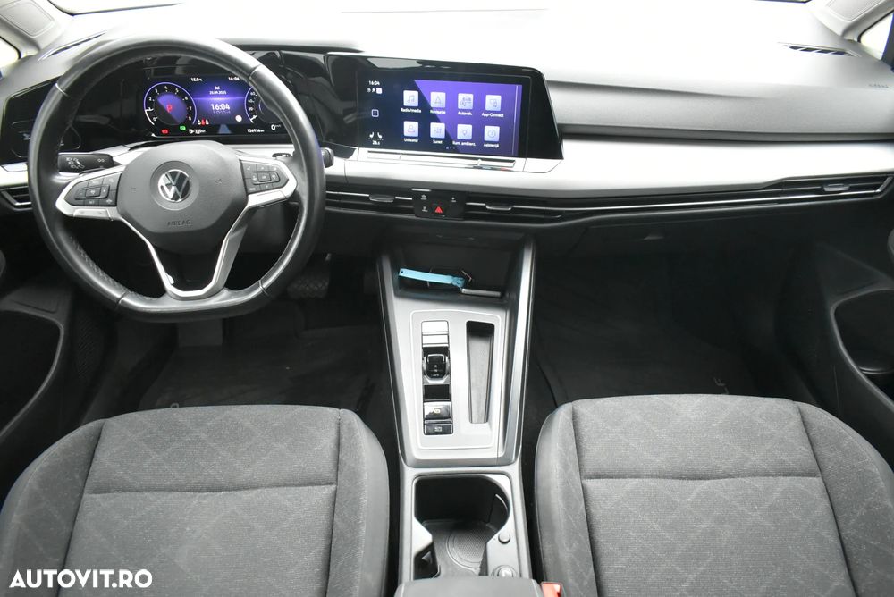 Volkswagen Golf 1.5 eTSI ACT DSG MHEV Life - 18