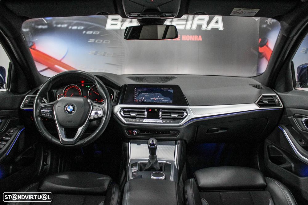 BMW 318 d Line Sport - 3