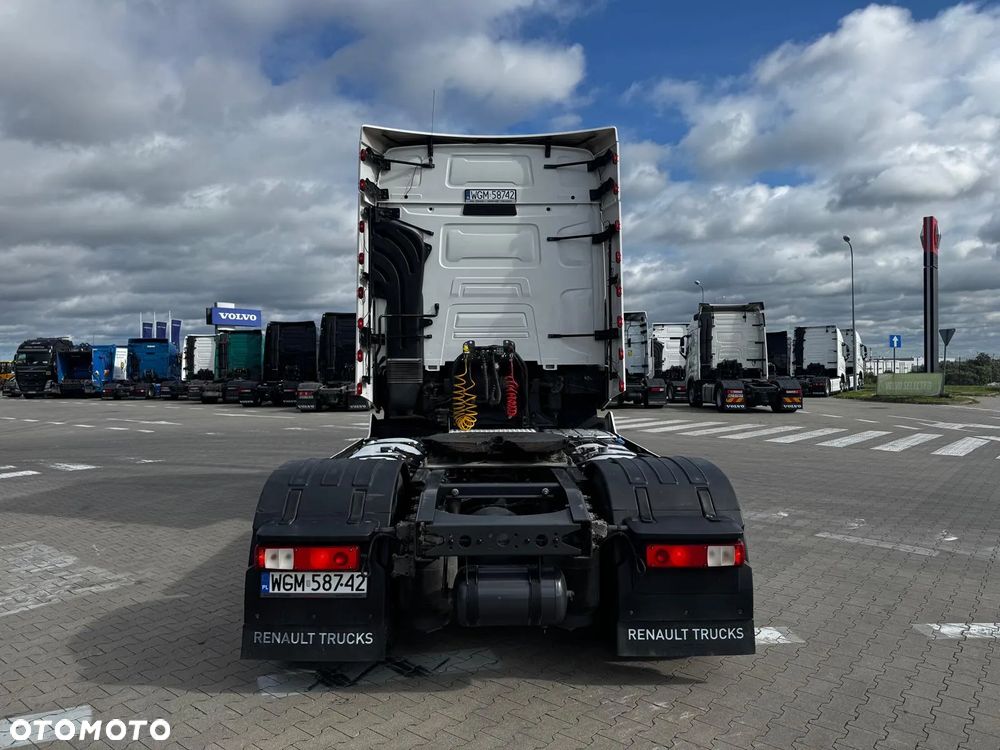 Renault T520 High Cab - 5