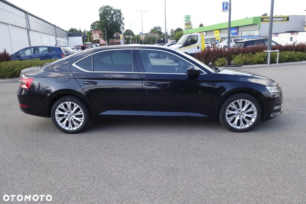 Skoda Superb 2.0 TDI SCR 4x4 Style DSG - 7
