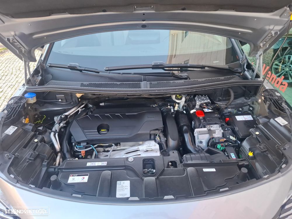 Peugeot 3008 1.6 Hybrid4 GT Pack e-EAT8 - 57