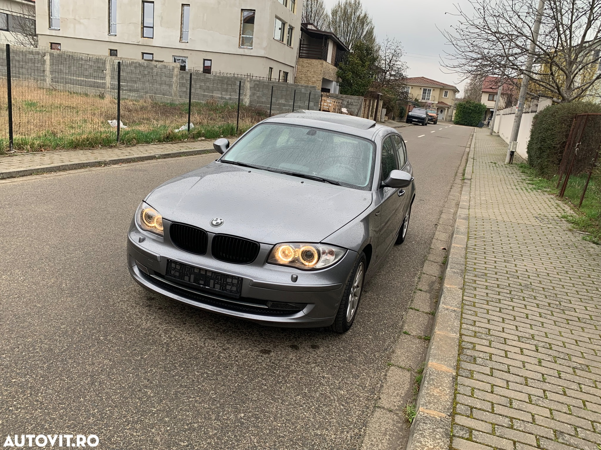 BMW Seria 1 116i - 23