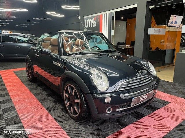 MINI Cabrio One Sidewalk - 9