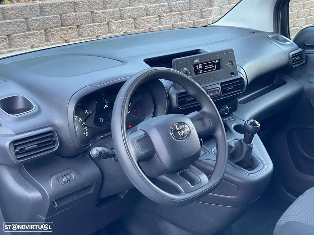 Toyota ProaceCity 1.5 D-4D 100HP 3L - 10