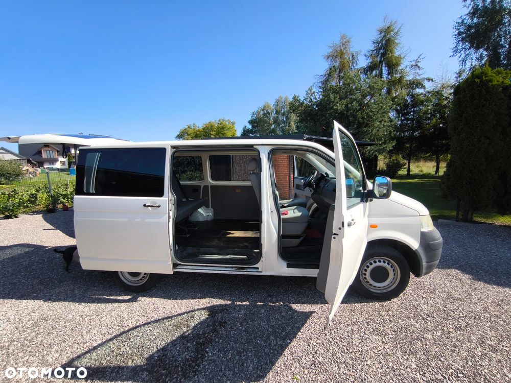 Volkswagen Transporter Shuttle L1 - 13