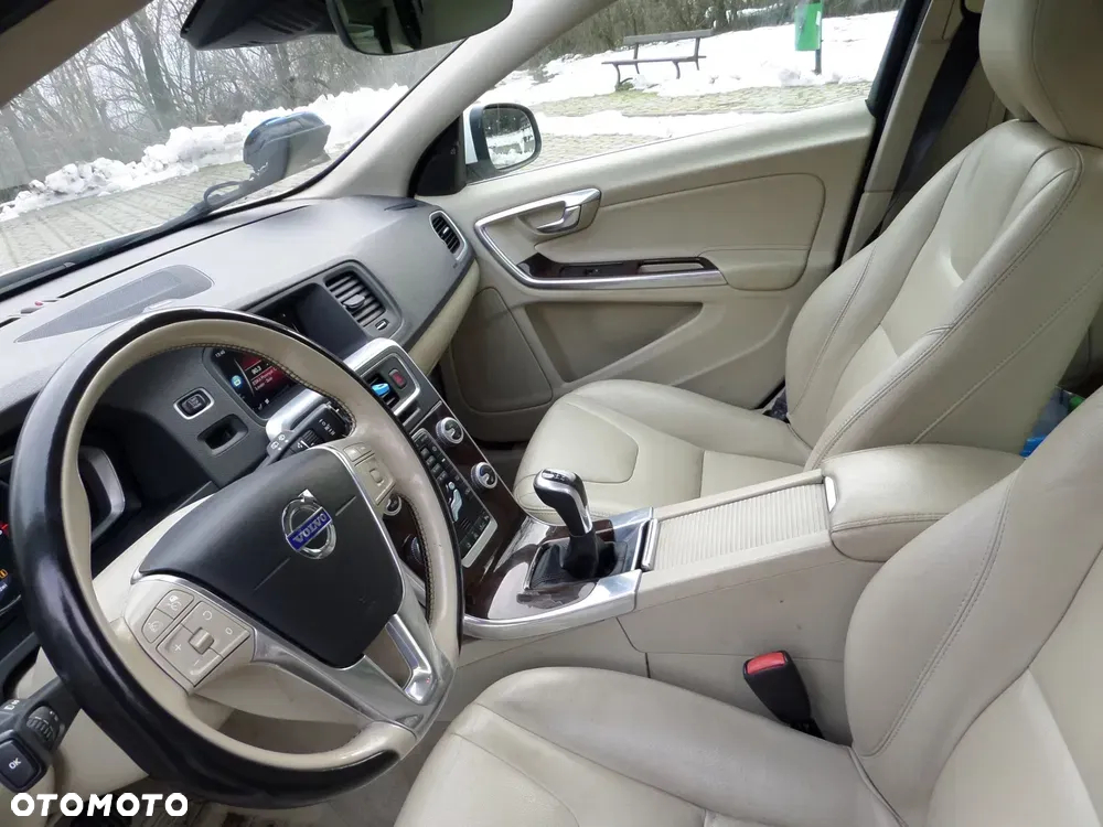 Volvo V60 D4 Drive-E Summum - 6