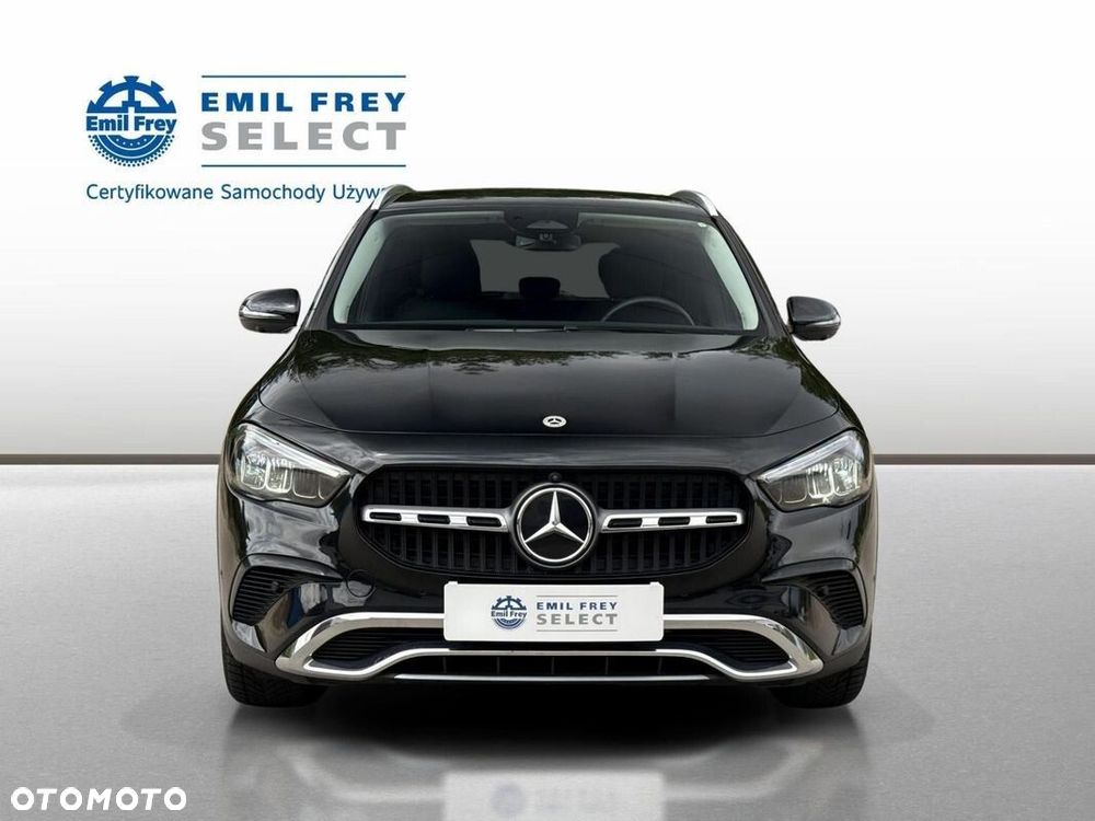 Mercedes-Benz GLA - 6