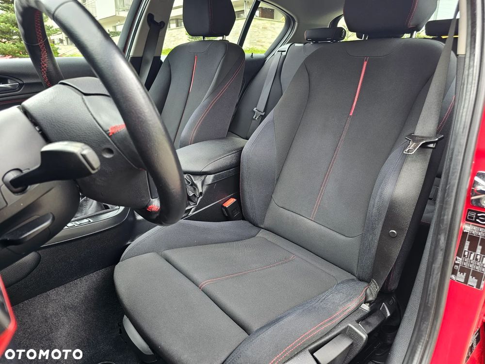 BMW Seria 1 116i Sport Line - 31