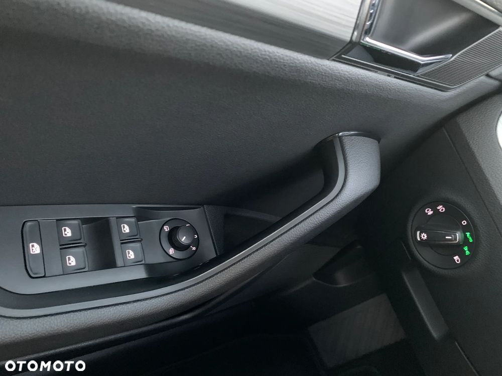 Skoda Octavia 1.5 TSI e-Tec Ambition DSG - 38