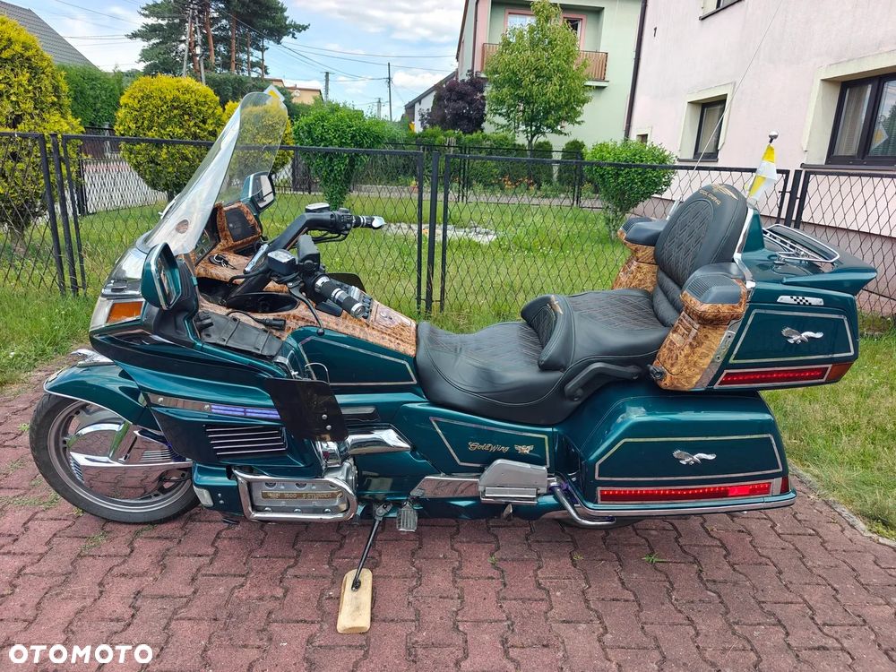 Honda GL - 16