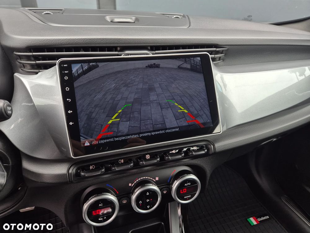Alfa Romeo Giulietta 1.4 TB Distinctive - 23