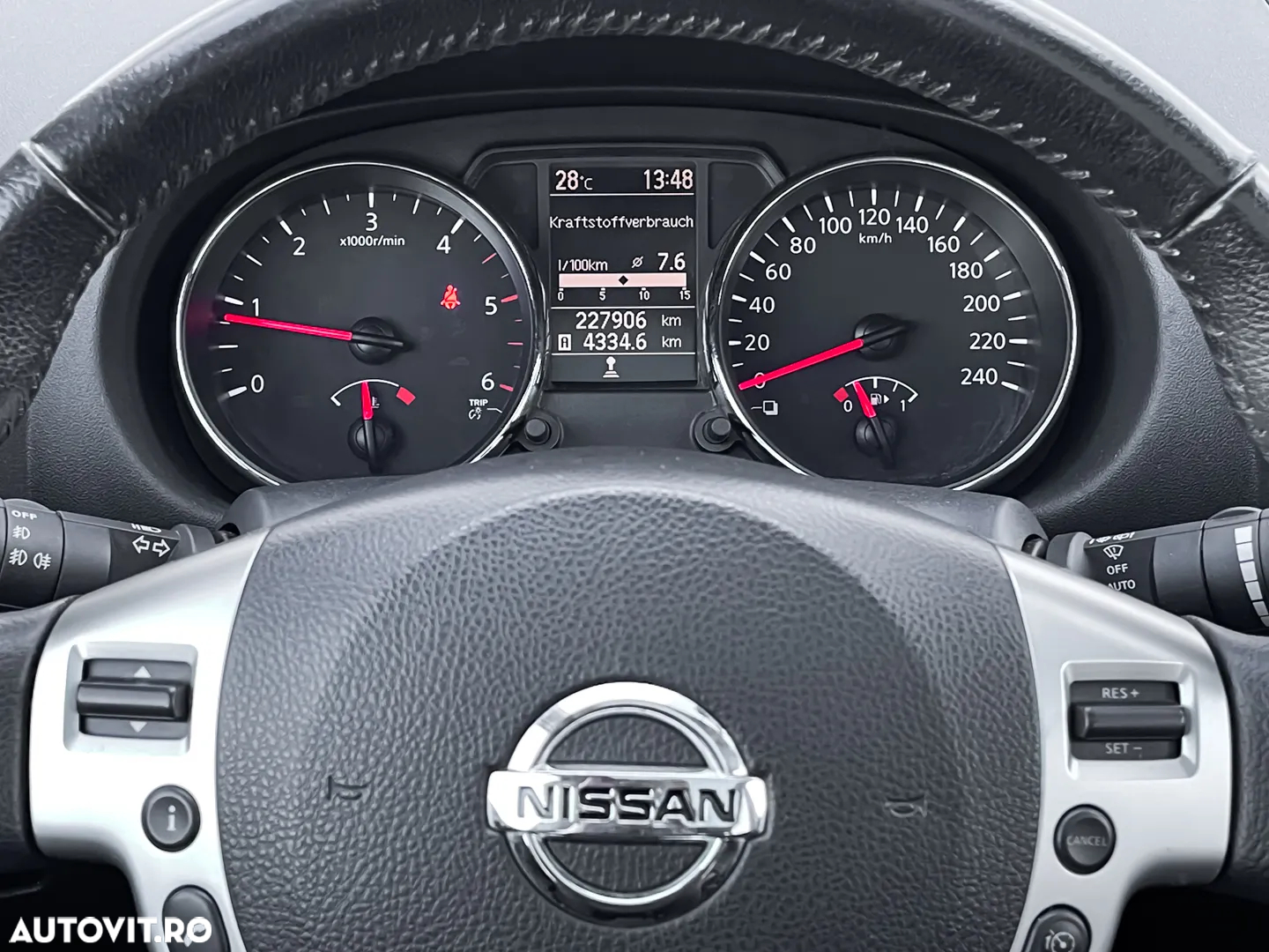 Nissan Qashqai - 12