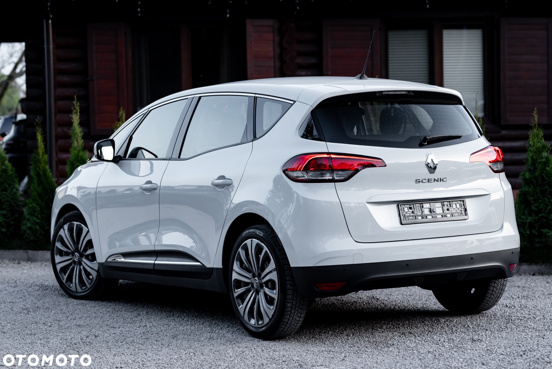Renault Scenic TCe 140 GPF EDC INTENS - 10