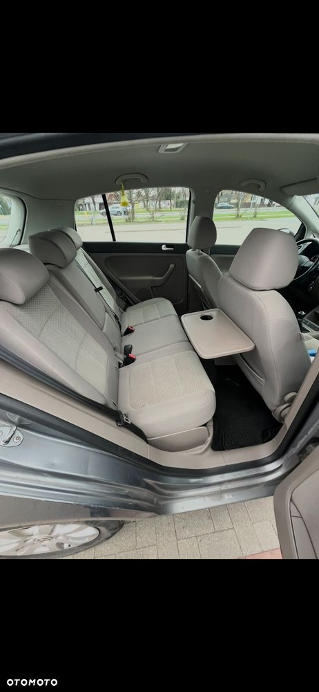 Volkswagen Golf Plus 2.0 TDI Comfortline - 11