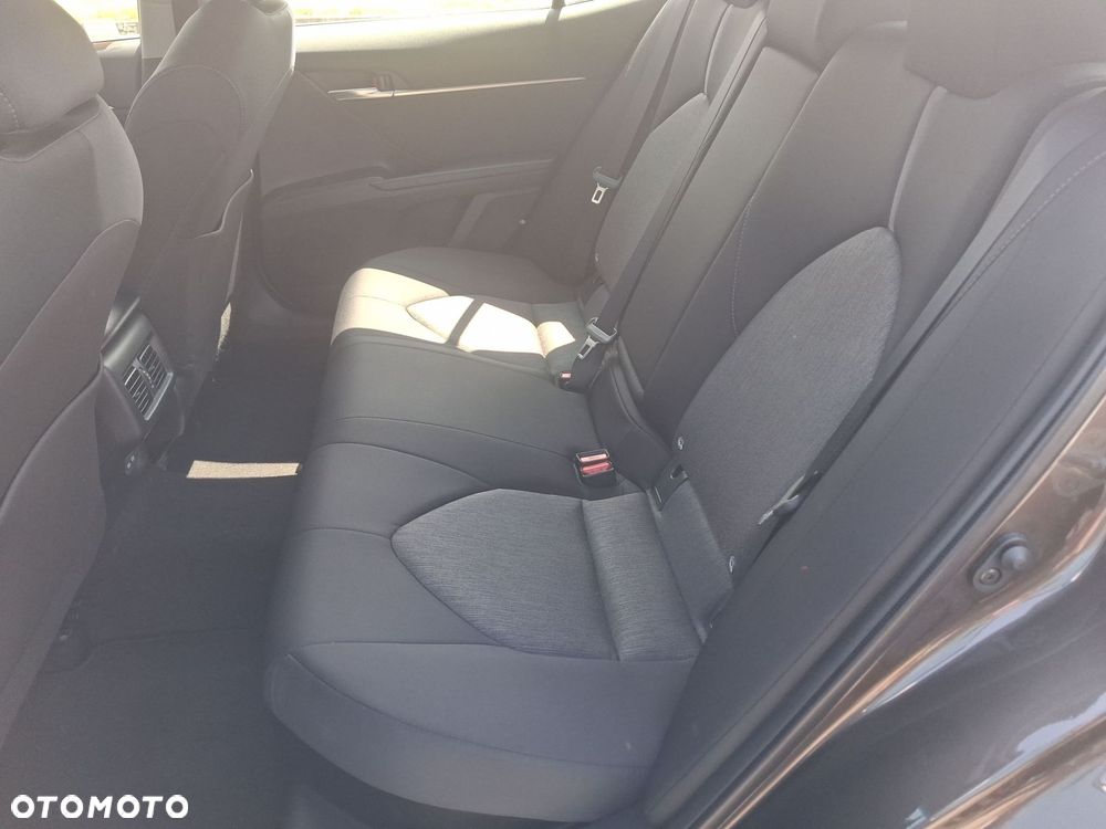 Toyota Camry 2.5 Hybrid Comfort CVT - 14