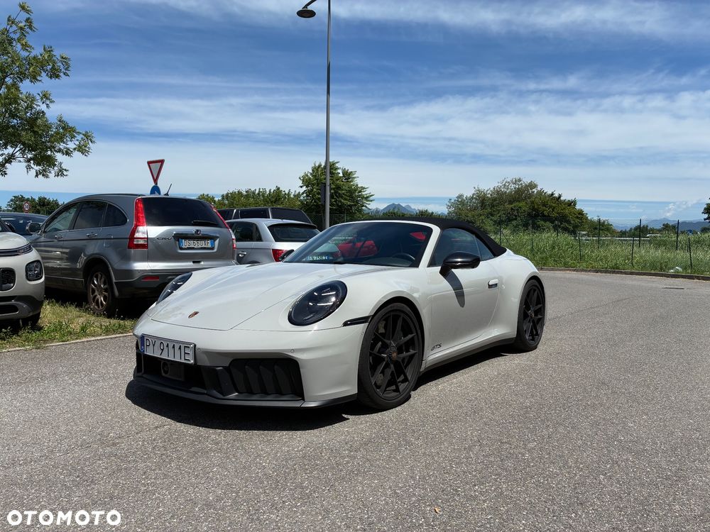 Porsche 911 Carrera T-Hybrid 4 GTS - 1