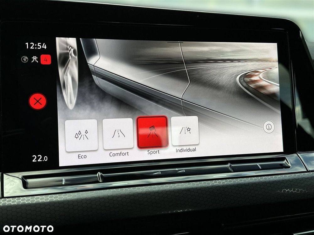 Volkswagen Golf - 24