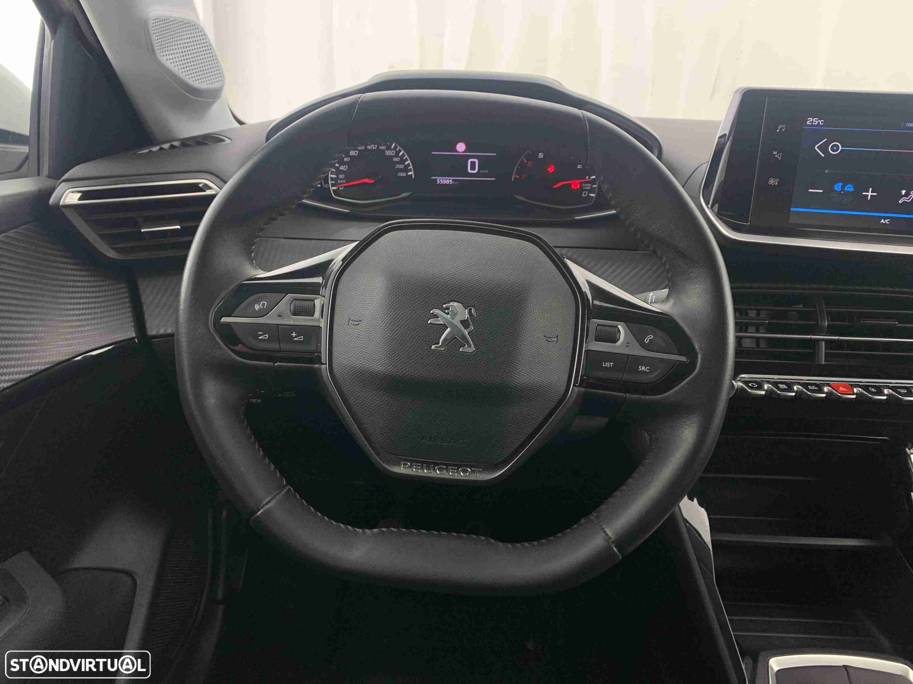 Peugeot 208 1.2 PureTech Active - 12