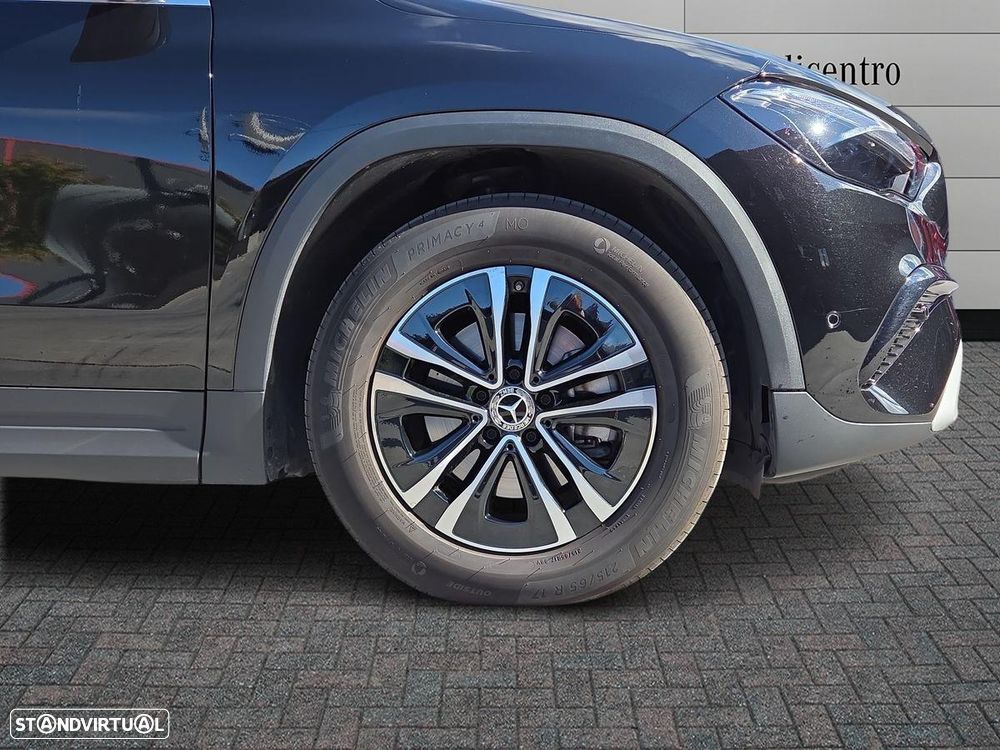 Mercedes-Benz GLA 180 d - 6