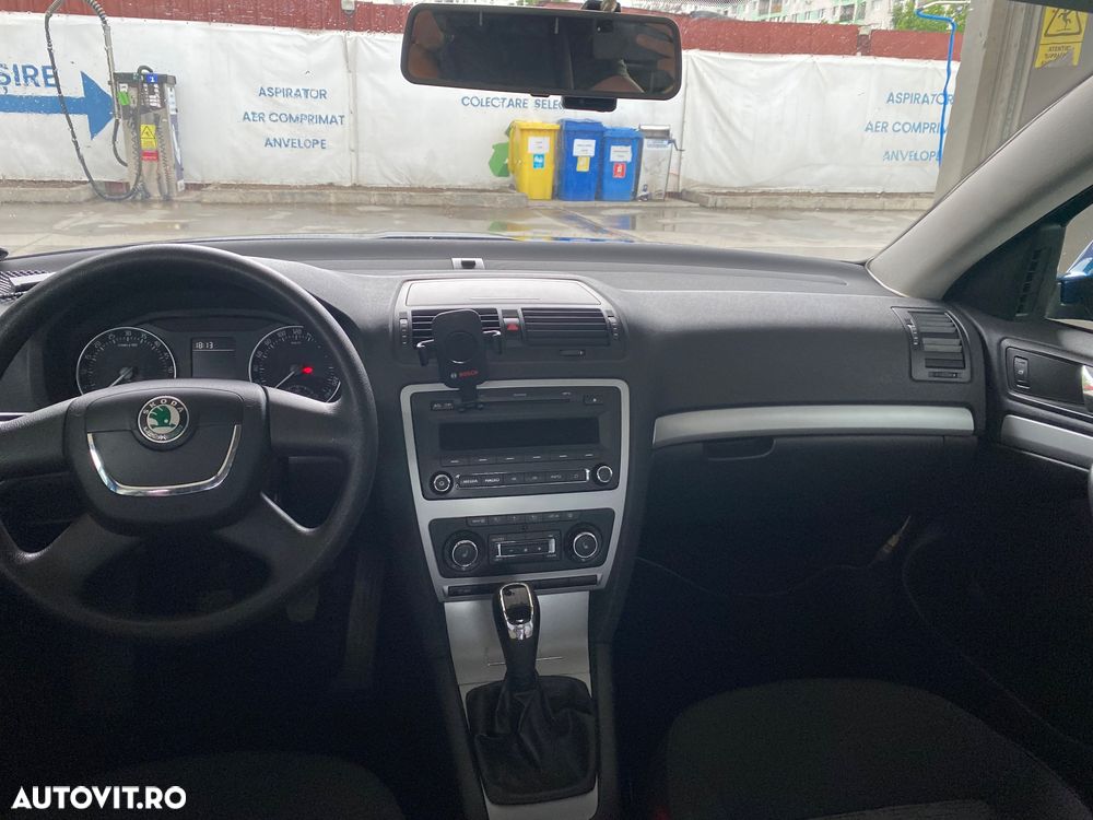 SKODA Octavia 2012 — imagine 14