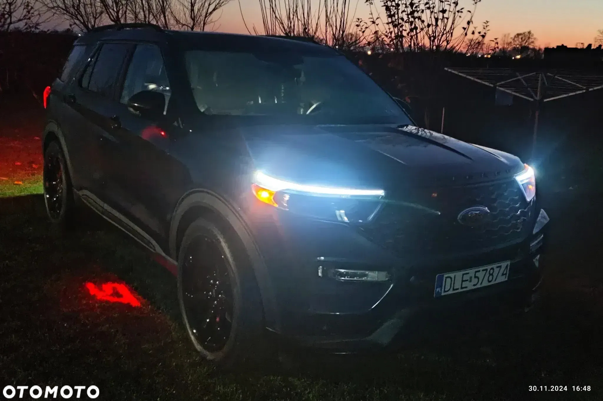 Ford Explorer - 2