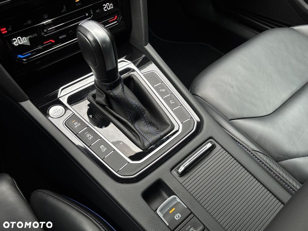 Volkswagen Arteon 2.0 TSI 4Motion R DSG - 19