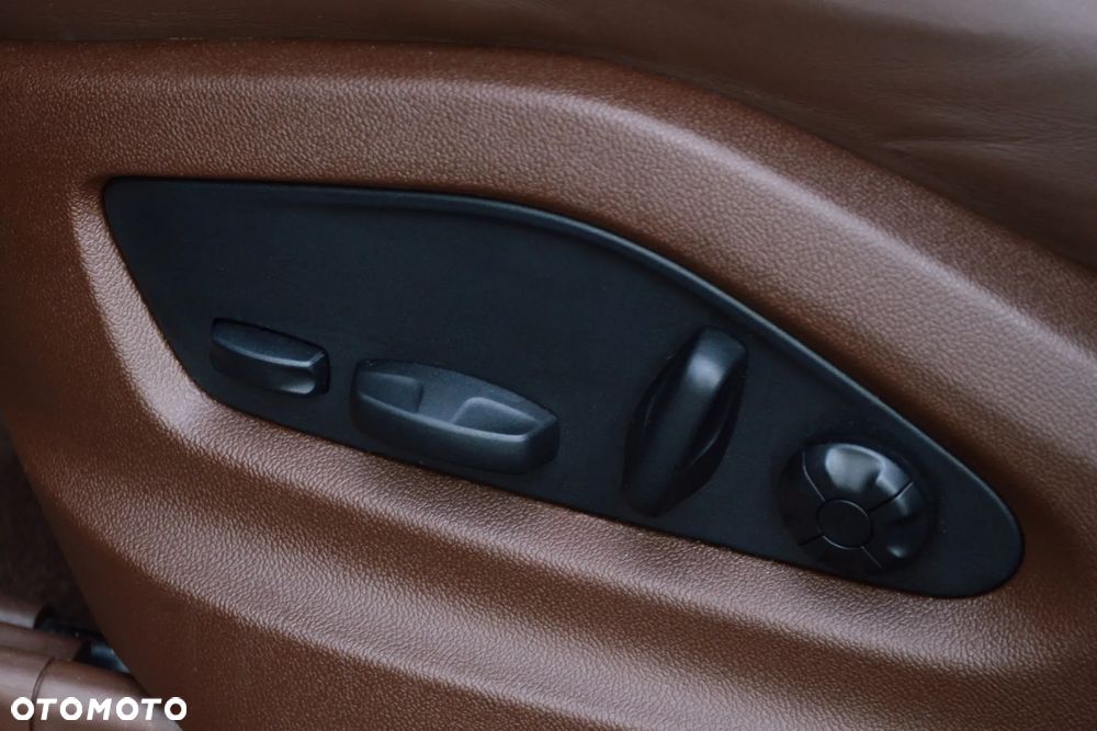 Porsche Cayenne E-Hybrid Platinum Edition - 17