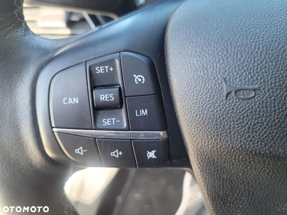 Ford Fiesta 1.0 EcoBoost S&S COOL&CONNECT - 14