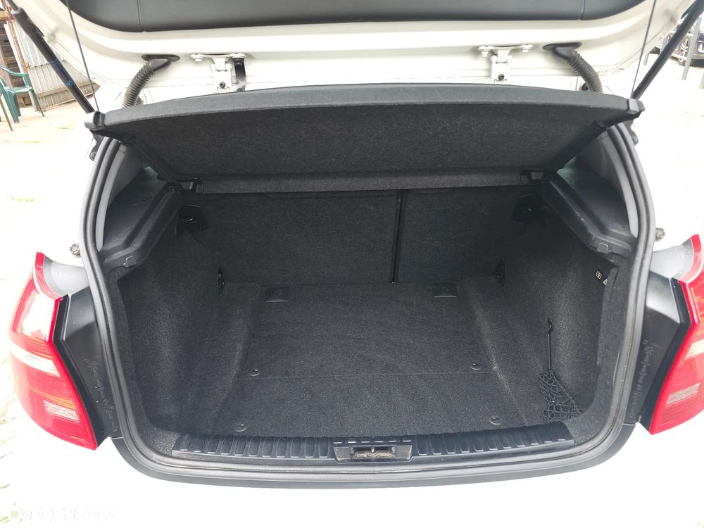 BMW Seria 1 116i - 12