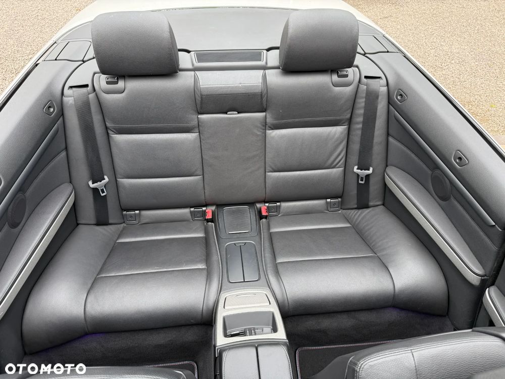 BMW Seria 3 320i M Sport Edition - 32