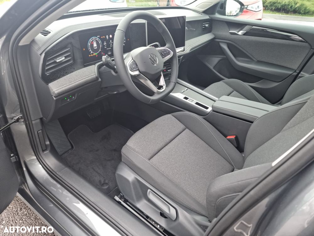 Volkswagen Passat 1.5 e-TSI OPF DSG - 15